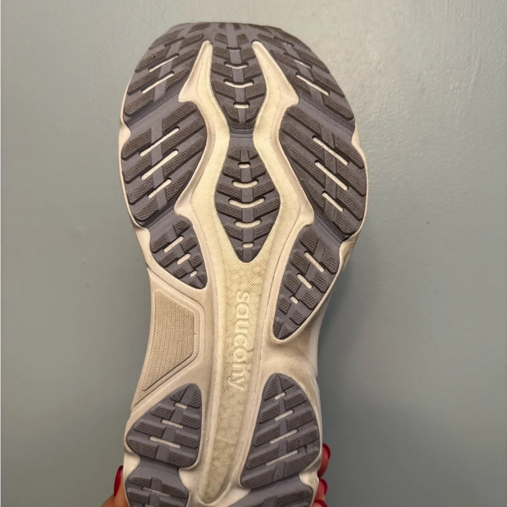 Women’s Saucony Hurricane 25 - Picture 3 of 14